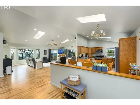 658 Ryan Heights Lane Roseburg OR 97470