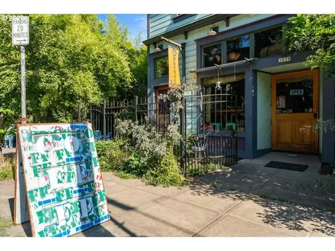3039 SE Stark Street Portland OR 97214
