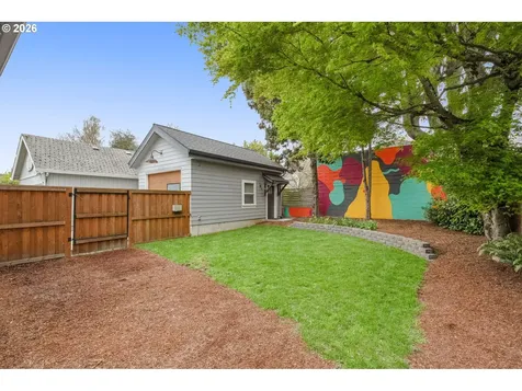 3645 SE Center Street Portland OR 97202