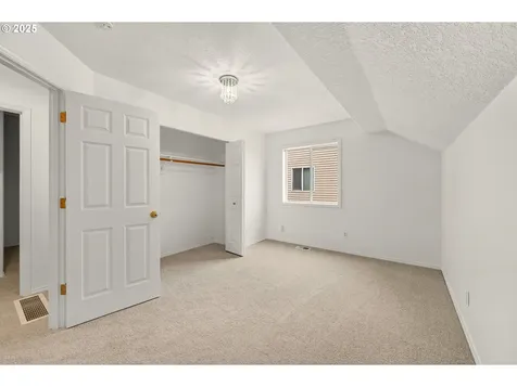 14951 SE Paddington Road Clackamas OR 97015