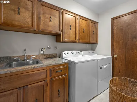 10647 NW Brooks Road Portland OR 97231