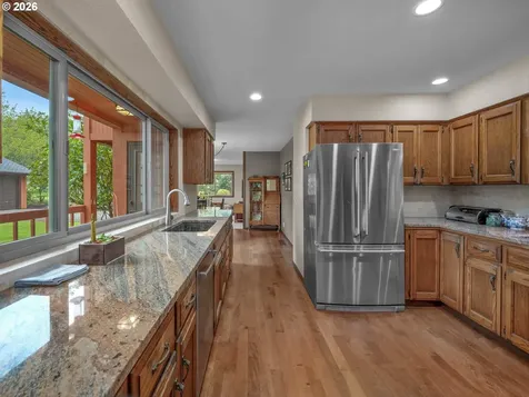 10647 NW Brooks Road Portland OR 97231