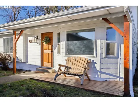 219 Brown Street Silverton OR 97381
