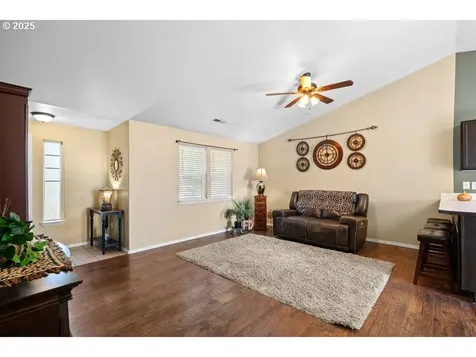 3025 Blue Jay Street Umatilla OR 97882