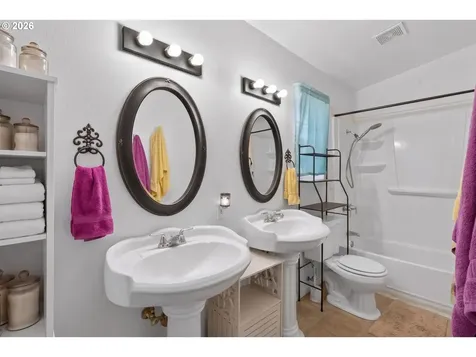 459 Lydia Street Yoncalla OR 97499