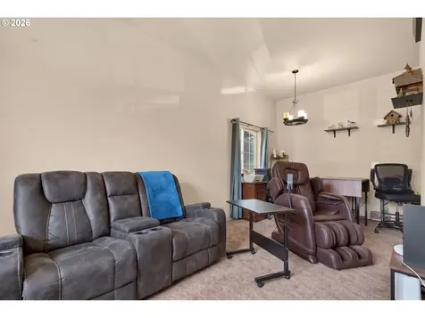 459 Lydia Street Yoncalla OR 97499