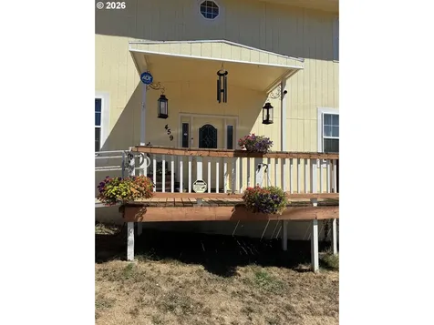 459 Lydia Street Yoncalla OR 97499