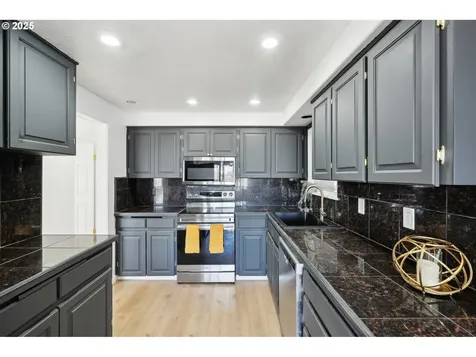 14860 SW Oregon Street Sherwood OR 97140