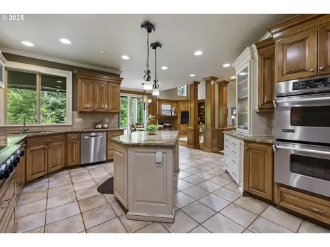 24800 SW Big Fir Road West Linn OR 97068