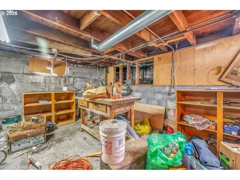 240 NE 80th Avenue Portland OR 97213