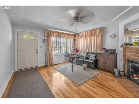 240 NE 80th Avenue Portland OR 97213