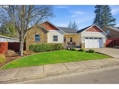 1464 N Hazelnut Court Canby OR 97013