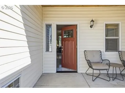 1464 N Hazelnut Court Canby OR 97013