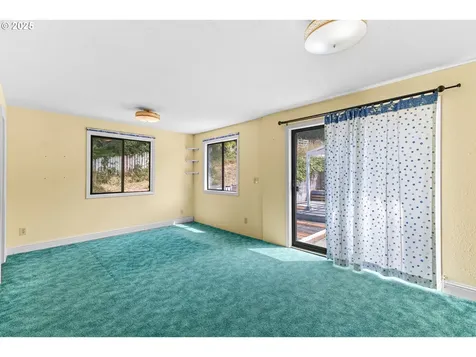 91424 N Bank Lane Coquille OR 97423