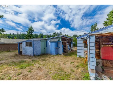 91424 N Bank Lane Coquille OR 97423