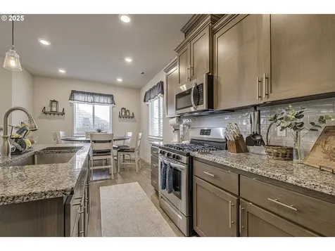1293 19th Avenue Forest Grove OR 97116