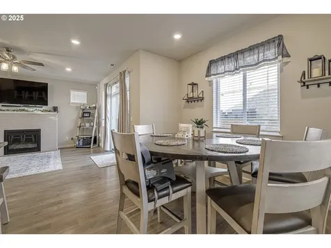 1293 19th Avenue Forest Grove OR 97116
