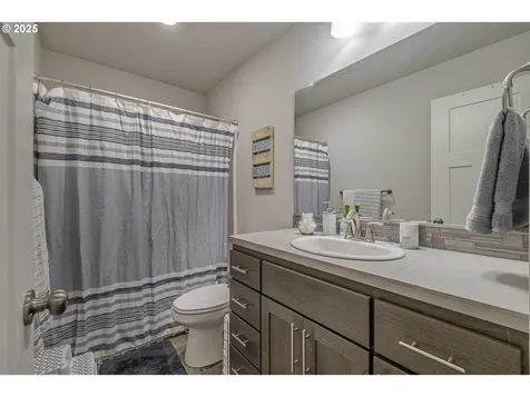 1293 19th Avenue Forest Grove OR 97116