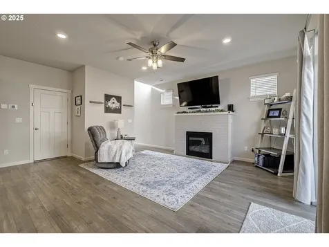 1293 19th Avenue Forest Grove OR 97116