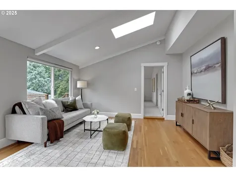 4285 SW 78th Avenue Portland OR 97225