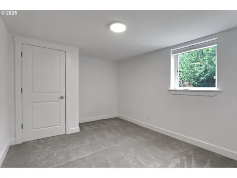 4285 SW 78th Avenue Portland OR 97225