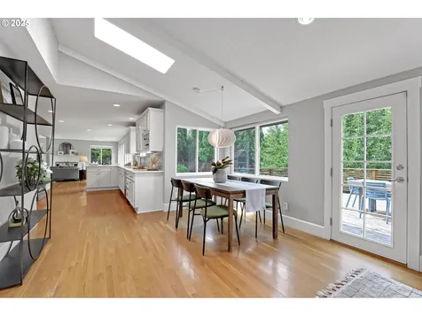 4285 SW 78th Avenue Portland OR 97225