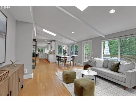 4285 SW 78th Avenue Portland OR 97225