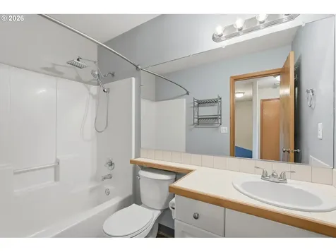 5611 NE 50th Place Vancouver WA 98661