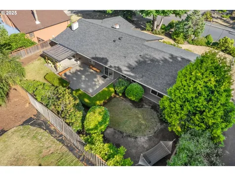 14646 NE Weidler Street Portland OR 97230