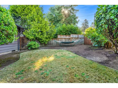 14646 NE Weidler Street Portland OR 97230