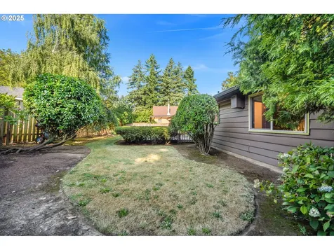 14646 NE Weidler Street Portland OR 97230