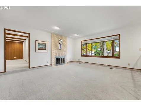 14646 NE Weidler Street Portland OR 97230