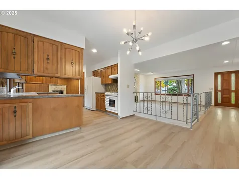 14646 NE Weidler Street Portland OR 97230