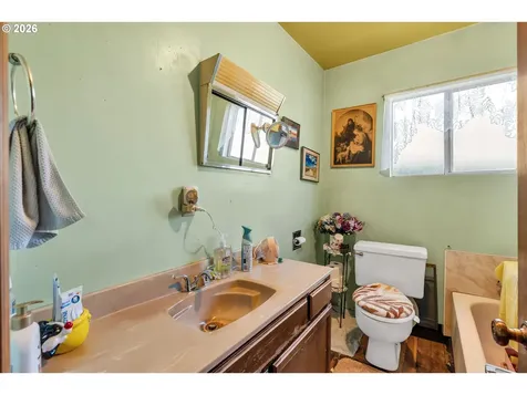 10510 SE Harold Street Portland OR 97266
