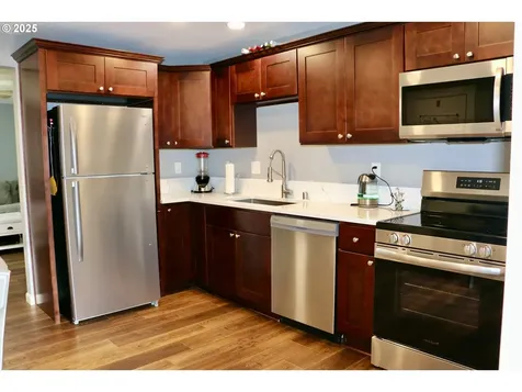 6921 NE 143rd Place Vancouver WA 98682