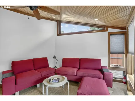 100 SE Harney Street Portland OR 97202
