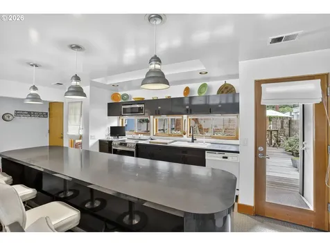 100 SE Harney Street Portland OR 97202