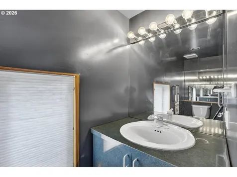 100 SE Harney Street Portland OR 97202