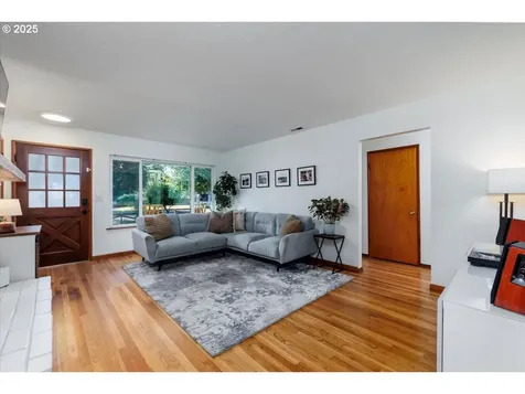 550 E Exeter Street Gladstone OR 97027