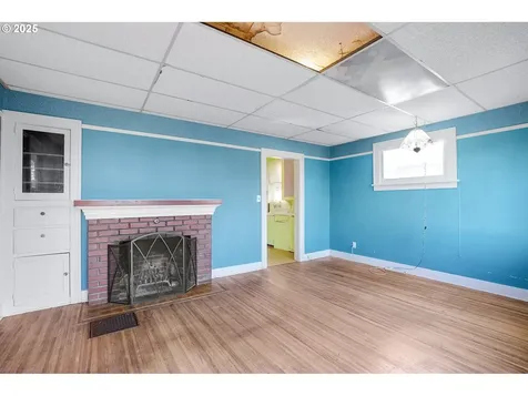 1006 NE 72nd Avenue Portland OR 97213
