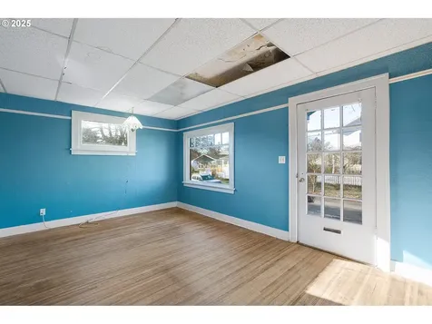 1006 NE 72nd Avenue Portland OR 97213