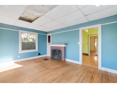 1006 NE 72nd Avenue Portland OR 97213