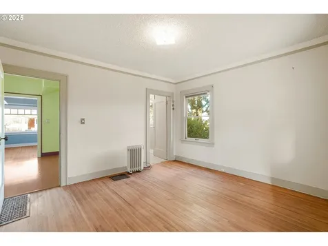 1006 NE 72nd Avenue Portland OR 97213