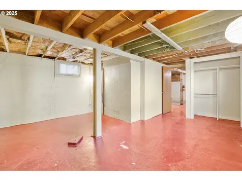 1006 NE 72nd Avenue Portland OR 97213