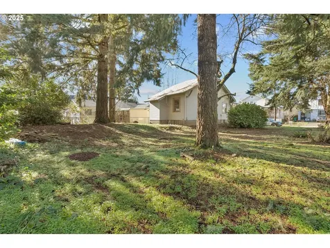 1006 NE 72nd Avenue Portland OR 97213