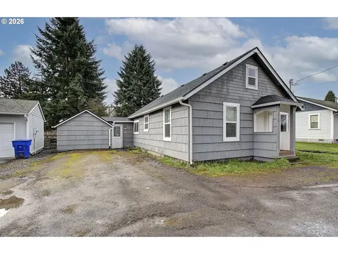 816 Coweeman Lane Kelso WA 98626