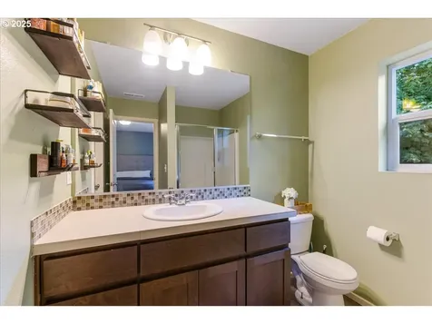 1301 NE 70th Street Vancouver WA 98665