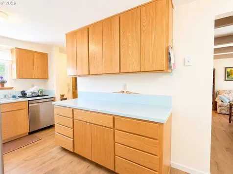 551 Agate Street Sutherlin OR 97479
