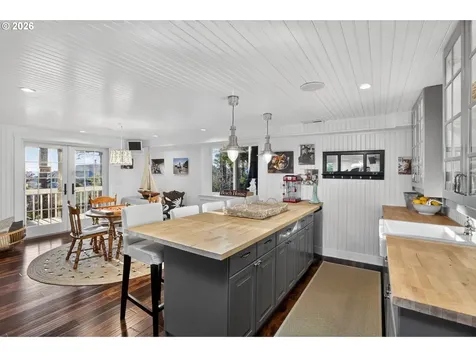 3764 E Chinook Avenue Cannon Beach OR 97110