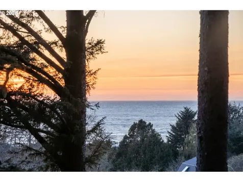 3764 E Chinook Avenue Cannon Beach OR 97110